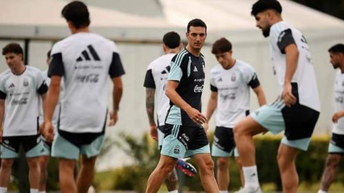 বিশ্বকাপের জন্য আর্জেন্টিনার ৫৫ সদস্যের দল, কারা আছেন স্কালোনির তালিকায়?