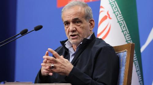 ইরানিদের অধিকারের প্রতি যুক্তরাষ্ট্রকে সম্মান করতে বললেন পেজেশকিয়ান