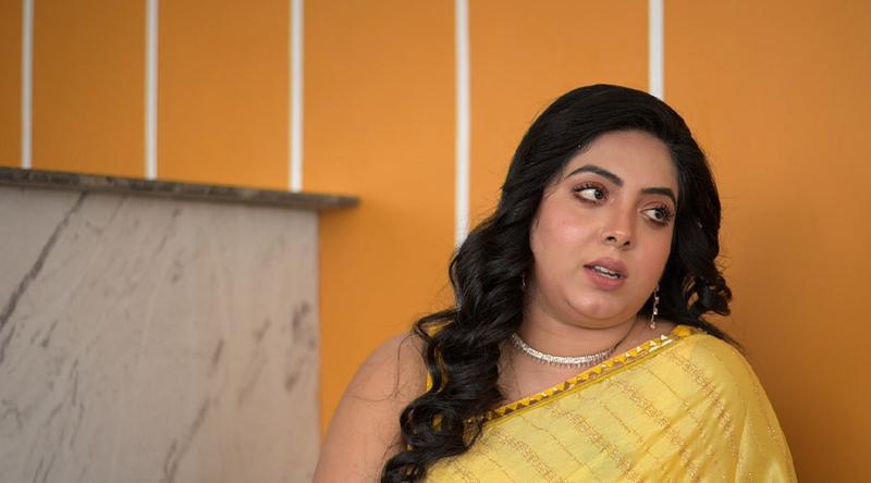 চেকিংয়ের নামে অপমান, শ্রীময়ীর অভিযোগ ঘিরে নতুন বিতর্ক