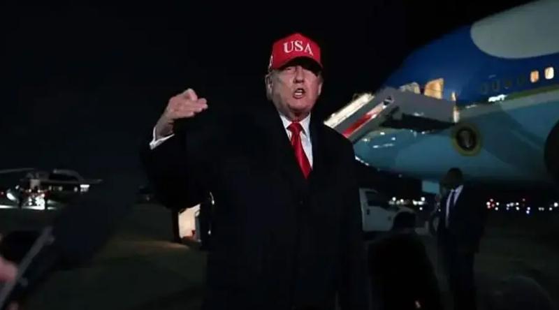 ইরানে ফের হামলা চালানোর কথা ভাবছেন ট্রাম্প : দ্য ওয়াল স্ট্রিট জার্নাল