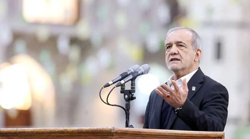 যুক্তরাষ্ট্র স্বৈরতন্ত্র পরিত্যাগ করলে চুক্তি হতে পারে : পেজেশকিয়ান