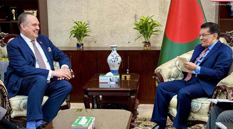 বৈশাখের শুভেচ্ছা মা‌র্কিন রাষ্ট্রদূতের, বললেন ‘ই‌লিশ খেতে ভালো লাগে’