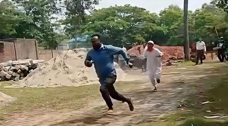 ব্রাহ্মণবাড়িয়ায় প্রকৌশলীকে লাঠি নিয়ে ধাওয়া করলেন ঠিকাদার