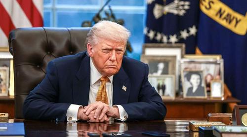 চরম বেকায়দায় মার্কিন প্রেসিডেন্ট ডোনাল্ড ট্রাম্প!