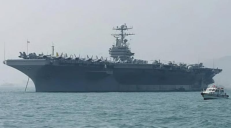 ইরান থেকে ১২৪ মাইল দূরে মার্কিন বিমানবাহী রণতরি