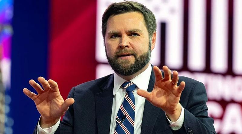 নৌ অবরোধের পক্ষে ভ্যান্স, যুক্তরাষ্ট্র-ইরান আলোচনায় ‘অগ্রগতির’ দাবি