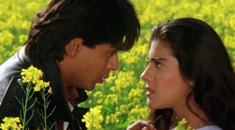 অস্কারের তালিকায় ‘ডিডিএলজে’, কাজলের প্রতিক্রিয়ায় নতুন করে আলোচনায়