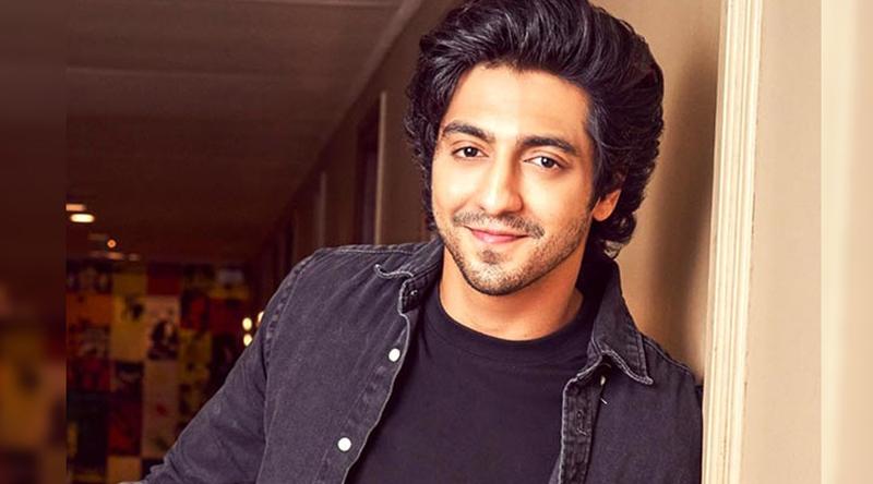 রোমান্টিক ইমেজের পর এবার অ্যাকশন লুকে আহান পান্ডে