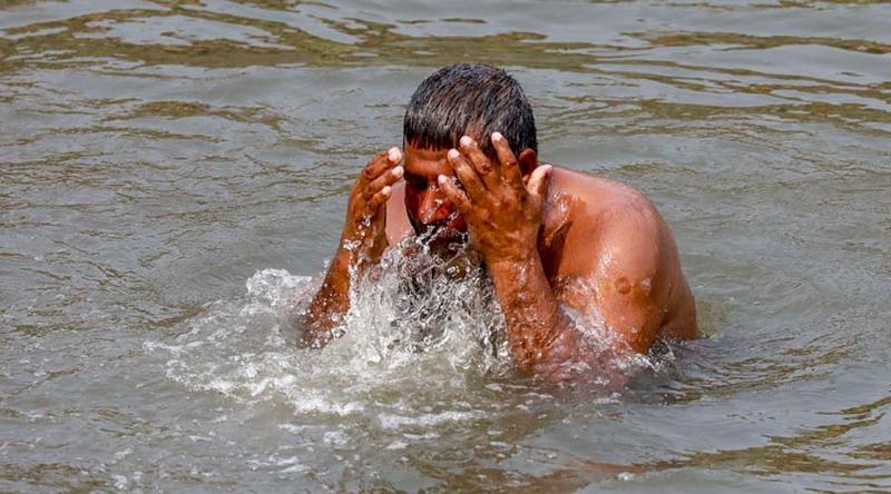 ১৪ জেলায় গরমের তীব্রতা, অব্যাহত থাকার পূর্বাভাস