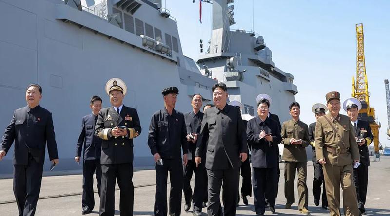 কিমের উপস্থিতিতে ক্ষেপণাস্ত্র ছুড়ল উত্তর কোরিয়া