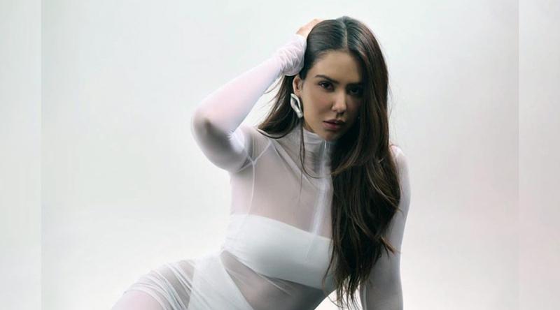 প্রিয় অভিনেত্রী সোনমের মতো স্ত্রী চান ভক্ত, বাতিল হলো বিয়ে!