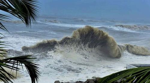 বাংলাদেশ থেকে মালয়েশিয়া যাওয়ার পথে ট্রলারডুবে নিখোঁজ ২৫০ জন