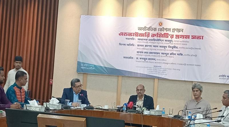 অর্থনৈতিক পরিকল্পনায় ৩ পরিবর্তন আনতে যাচ্ছে সরকার: প্রধানমন্ত্রীর উপদেষ্টা