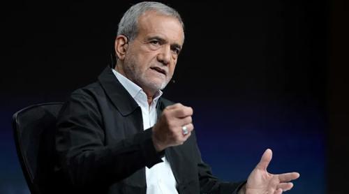 ইরানি জাতিকে মাথা নত করানোর শক্তি কারও নেই: পেজেশকিয়ান