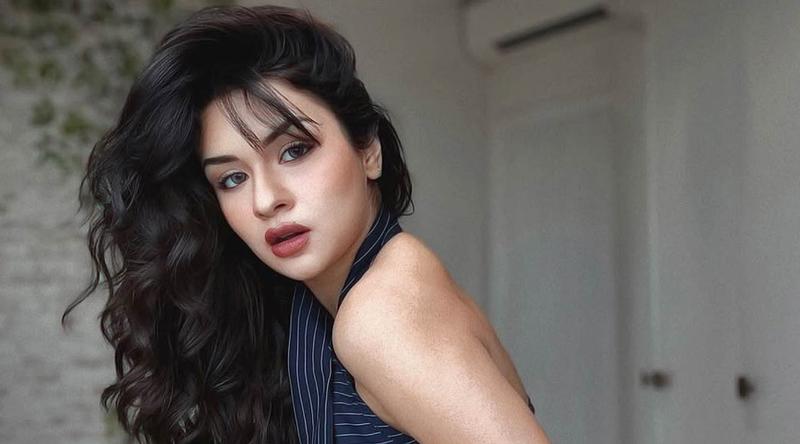 সৌন্দর্য বাড়াতে সার্জারির গুঞ্জনে মুখ খুললেন অভিনেত্রী অবনীত