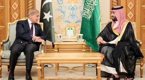 জেদ্দায় সৌদি যুবরাজের সঙ্গে পাকিস্তানের প্রধানমন্ত্রীর বৈঠক