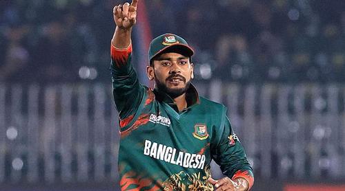 আমরা পেশাদার খেলোয়াড, মাঠের বাইরের বিষয় প্রভাব ফেলে না: মিরাজ