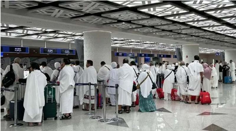 হজের প্রথম ফ্লাইট ১৮ এপ্রিল, যাবেন ৪১৯ জন হজযাত্রী