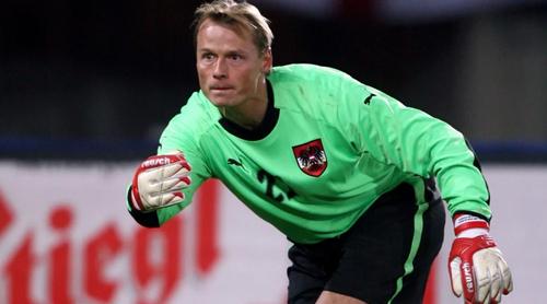 ট্রেনে কাটা পড়ে প্রাণ গেল সাবেক আর্সেনাল গোলরক্ষকের