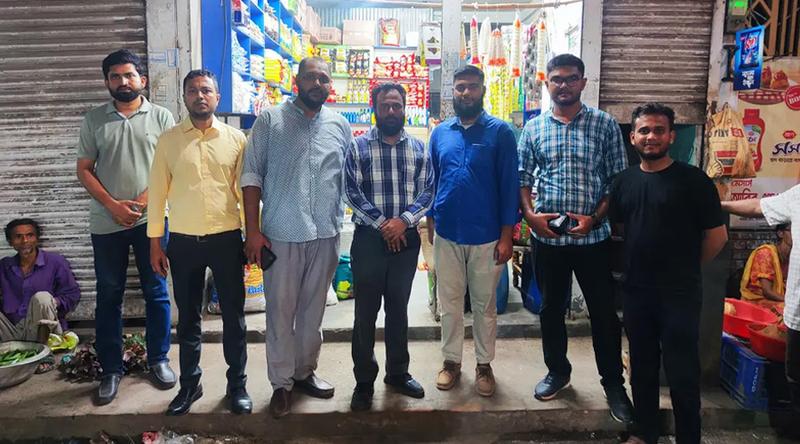 বরিশালে গোয়েন্দা সংস্থার সদস্যদের গোপন নজরদারিতে ধরা পড়ল দুই মজুতদার