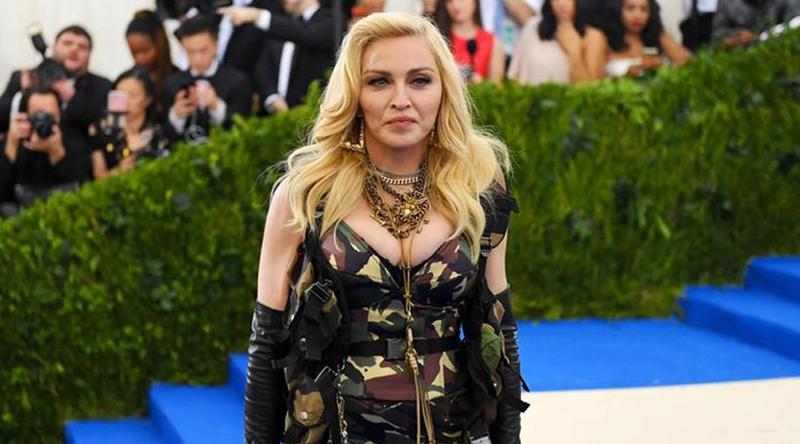 ৭ বছর পর মঞ্চে ফিরছেন ম্যাডোনা