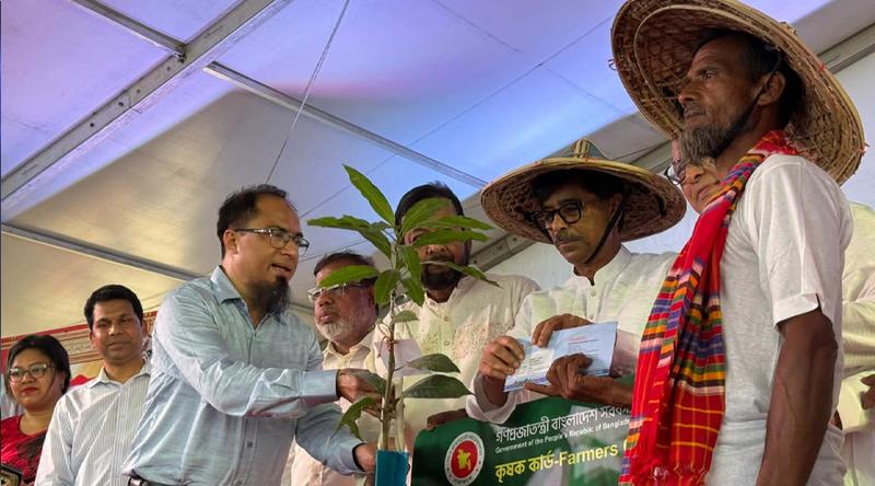 কৃষকদের জন্য সরাসরি সহায়তা নিশ্চিত করতে ‘কৃষক কার্ড’