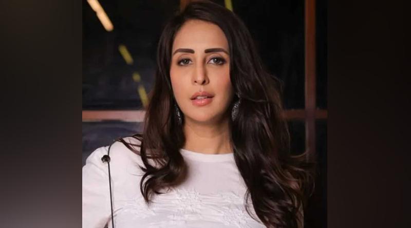 দুইবার ধর্ম পরিবর্তন নিয়ে মুখ খুললেন চাহাত খান্না