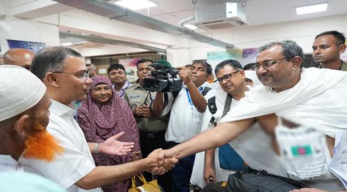 হাজীদের সমস্যা নিরসনে কাজ করছে সরকার : প্রধানমন্ত্রী