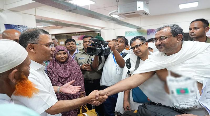 হাজীদের সমস্যা নিরসনে কাজ করছে সরকার : প্রধানমন্ত্রী