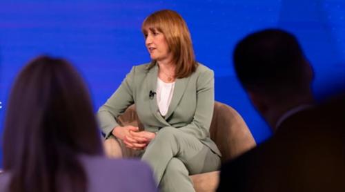 আলোচনা বন্ধ করে ইরানের সঙ্গে যুদ্ধ শুরু ছিল ভুল: ব্রিটিশ অর্থমন্ত্রী