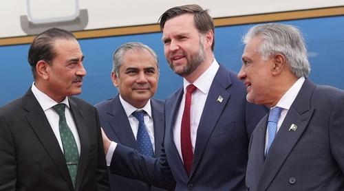 কোন ২ কারণে ইরান যুদ্ধ বন্ধে মধ্যস্থতা করছে পাকিস্তান?