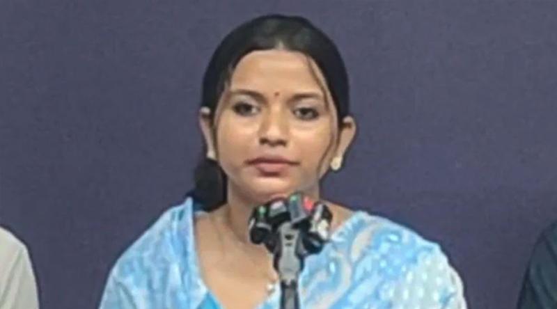 ‘সংসদে গিয়ে নারীদের প্রকৃত কণ্ঠস্বর হয়ে কাজ করতে চাই’