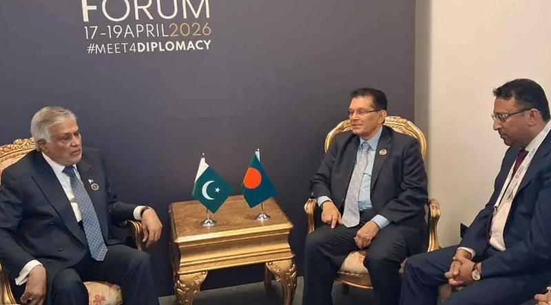 মধ্যপ্রাচ্য ইস্যু নিরসনে ভূমিকায় পা‌কিস্তানকে ধন্যবাদ বাংলাদেশের