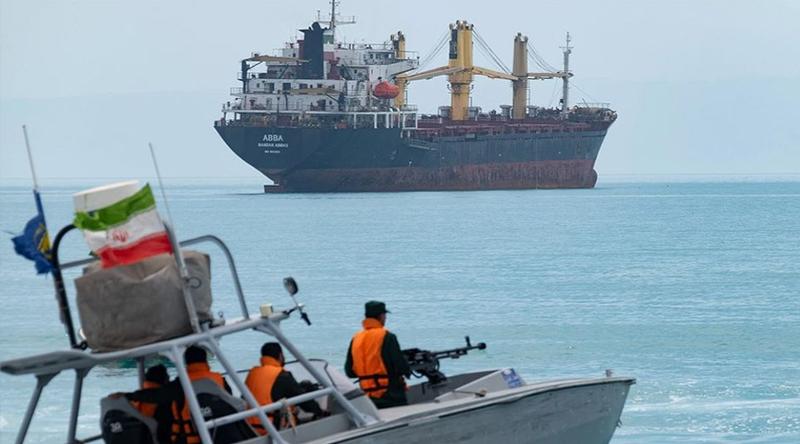 হরমুজ প্রণালিতে অর্থ পরিশোধকারী জাহাজকে অগ্রাধিকার দেবে ইরান