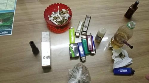 জাবির ছাত্রী হলে মাদকসহ শিক্ষার্থী আটক, তদন্ত কমিটি গঠন