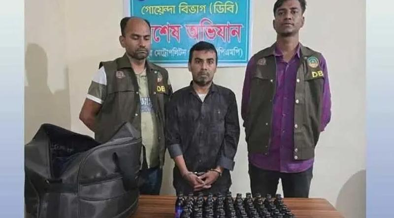 রংপুরে ৭২ বোতল ফেনসিডিলসহ স্বেচ্ছাসেবক দল নেতা আটক