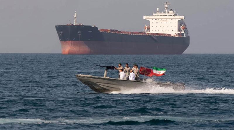 হরমুজে ‘নিঃশর্ত চলাচল’ এখন অলীক কল্পনা: ইরান