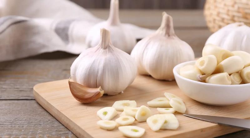 আজ জাতীয় রসুন দিবস