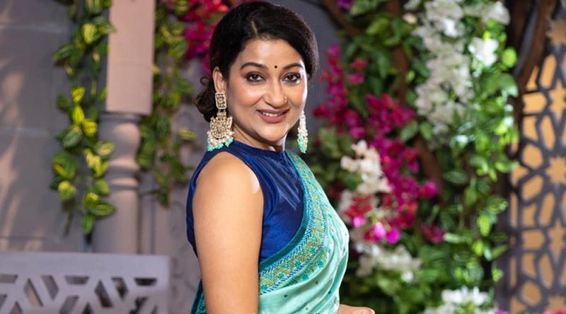 আমাকে ‘জাতীয় ফুপু’ বানিয়ে দিয়েছে : দীপা খন্দকার