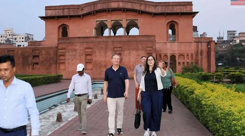 লালবাগ কেল্লা পরিদর্শন করেছেন মার্কিন বিশেষ দূত