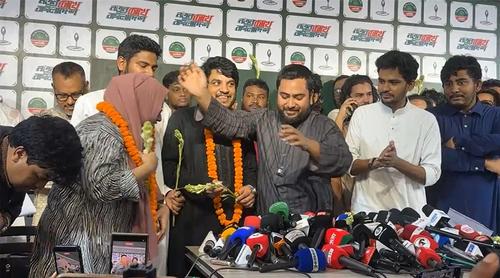 এনসিপিতে জুলাই আন্দোলনের ৩০ জনের যোগদান