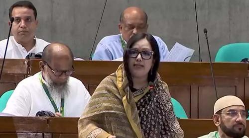 সরকার মিথ্যা বলছে সংকট নেই, তবে পাম্পে ৩ কিমি লাইন কেন?