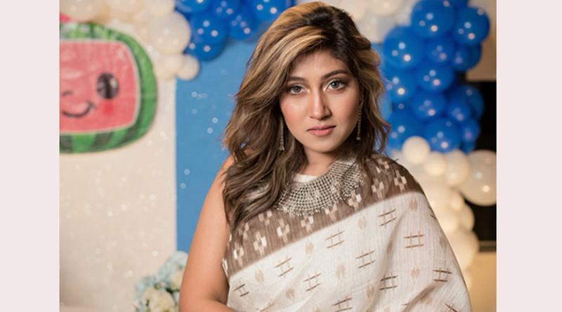 উপস্থাপনা থেকে অভিনয়, কেমন করলেন সারা ?