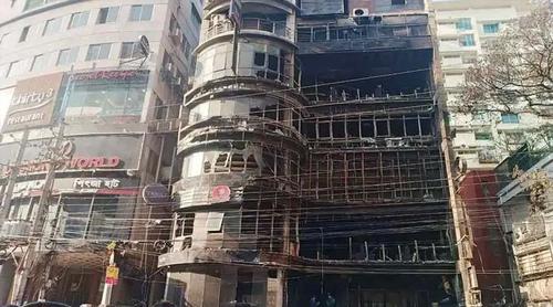 বেইলি রোড ট্রাজেডি : ১৩ আসামিকে গ্রেপ্তারে পরোয়ানা