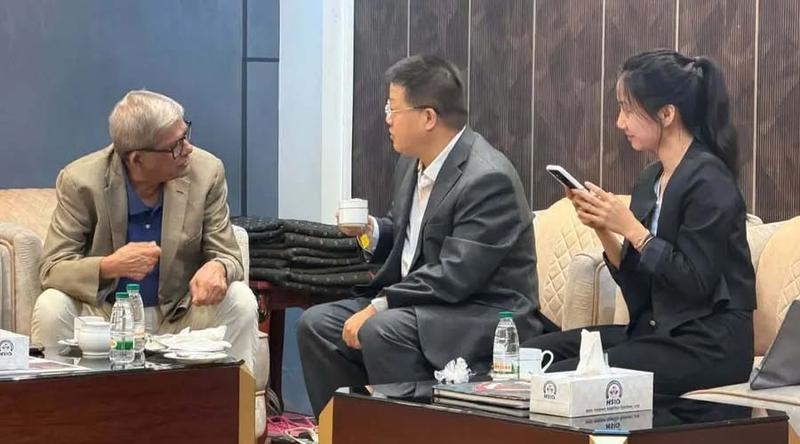 চীনের উদ্দেশে ঢাকা ত্যাগ করলেন বিএনপি মহাসচিব মির্জা ফখরুল