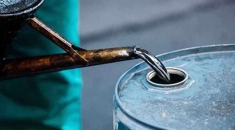 অবৈধ জ্বালানির বিরুদ্ধে অভিযান, ৫ হাজার লিটারেরও বেশি তেল উদ্ধার