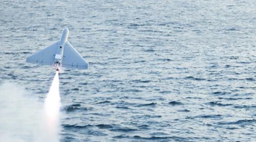 যুক্তরাষ্ট্রের সামরিক জাহাজ লক্ষ্য করে ইরানের ড্রোন হামলা