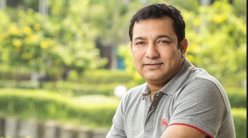 নতুন সিনেমার ঘোষণা তৌকীর আহমেদের, এবার মঞ্চে ‘অজ্ঞাতনামা’