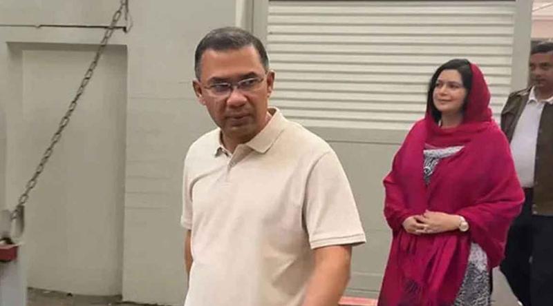 বগুড়ার বিখ্যাত আলু ঘাটি আর দই খেলেন প্রধানমন্ত্রী