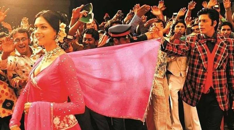 ‘ওম শান্তি ওম’ সিনেমার সংলাপ নেট দুনিয়ায় ছড়িয়ে পড়ায়  শাহরুখ খানের প্রতিক্রিয়া